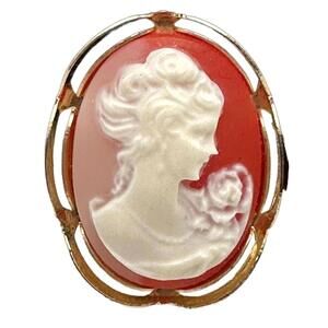 Cameo Brooch in Coral and Cream- Vintage Elegance